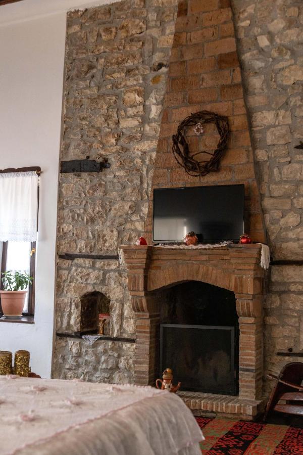 Bujtina Kodiket Guesthouse Berat Buitenkant foto