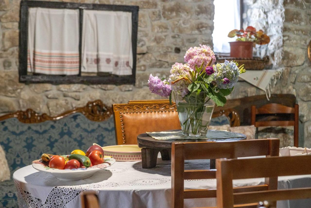 Bujtina Kodiket Guesthouse Berat Buitenkant foto